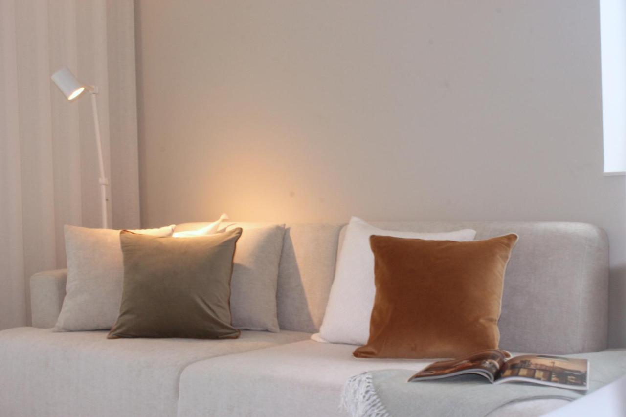 Apartment Sweet Dreams In