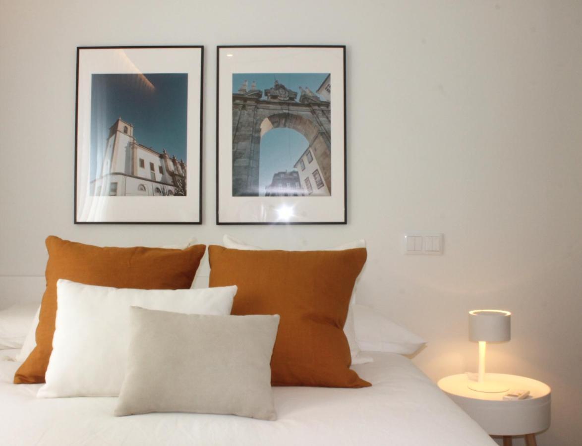 Sweet Dreams In Apartment *